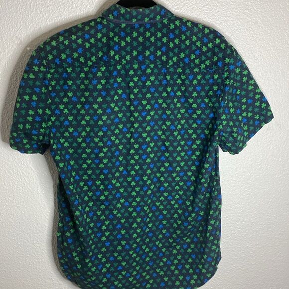 Denim & Flowers-Slim fit lucky four leaf clover short sleeve button down- Size M - Picture 5 of 7